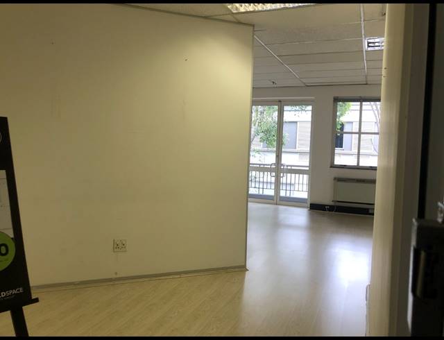 107M² OFFICE TO LET IN ILLOVO